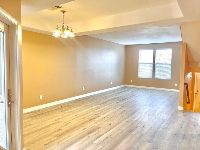 Building Photo - Three Story Four Bedroom 2.5 Bathroom Condo for lease $2,995