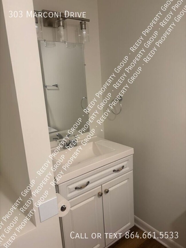 Building Photo - 303 Marconi Dr