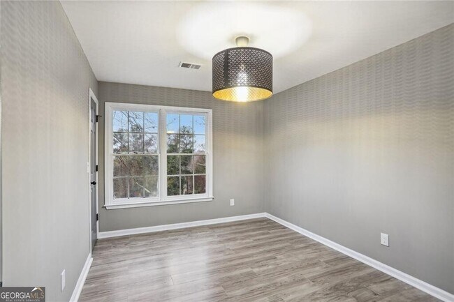 Building Photo - 2120 Sweetbirch Trail