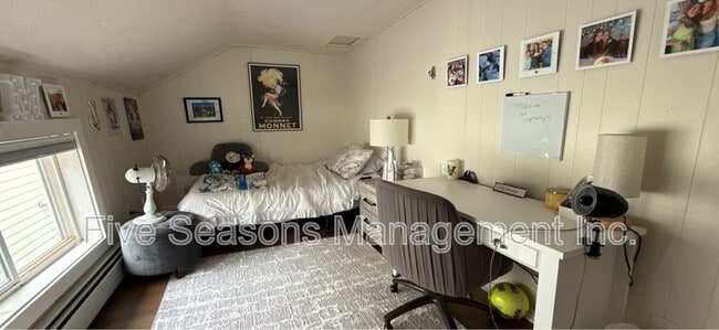 Building Photo - 48 Murray St