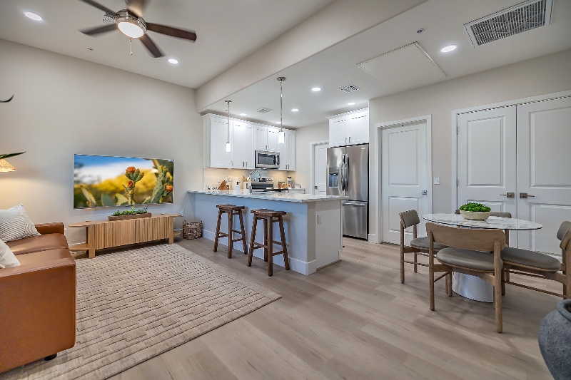 Building Photo - 2803 E River Rd