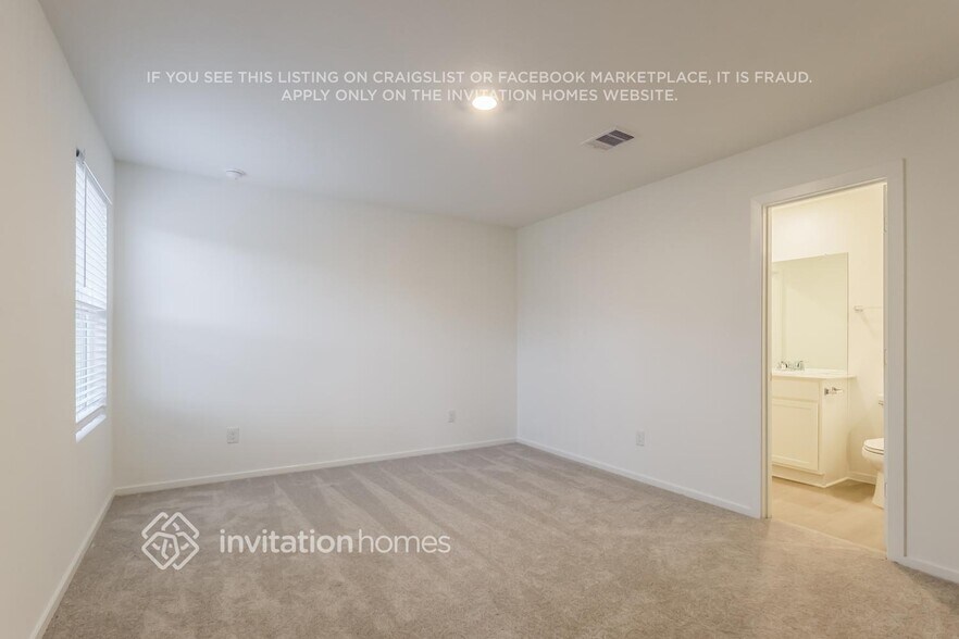 Building Photo - 15250 Abella Dr