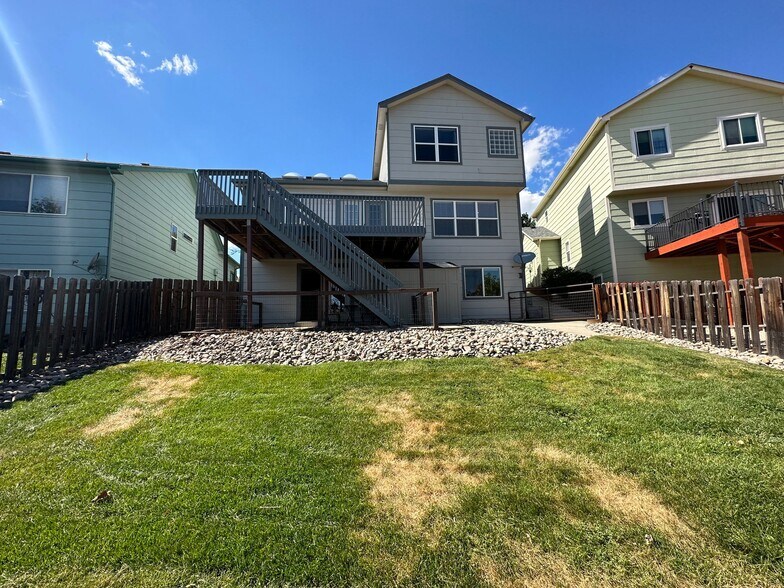 Building Photo - 2345 Damon Dr