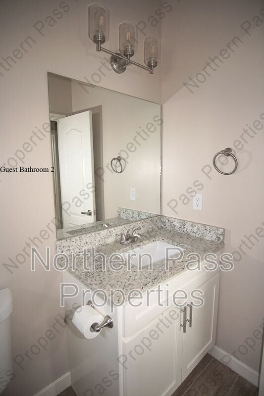 Building Photo - 13094 Castleford Ln