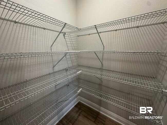 Building Photo - 10162 Lamonica Ln