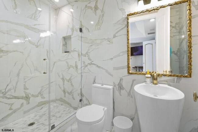 Building Photo - 609 Park Pl