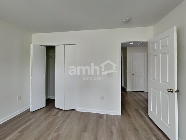 Building Photo - 402 Annaberg Ln