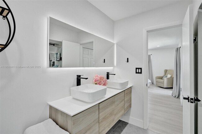 Building Photo - 9371 SW 185th Terrace