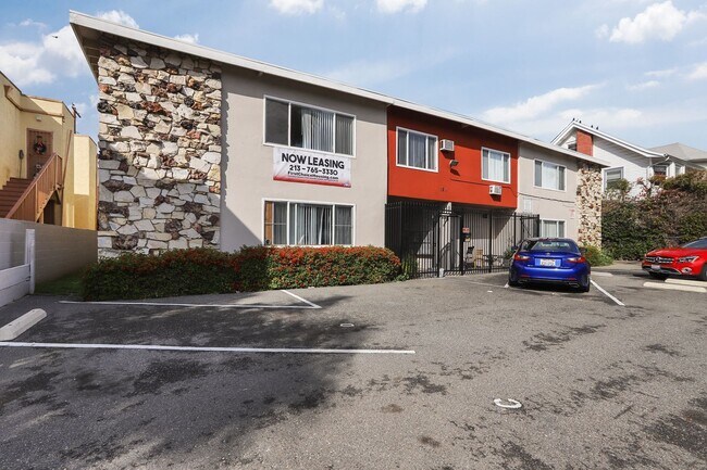 Primary Photo - C99--1211 West 28th Street