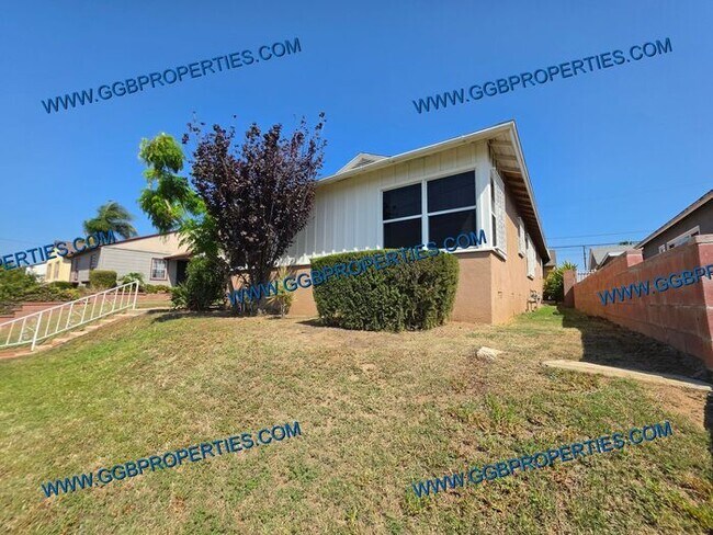 Building Photo - Gorgeous Turnkey 4 BD / 2.5 BA Home in Hawthorne