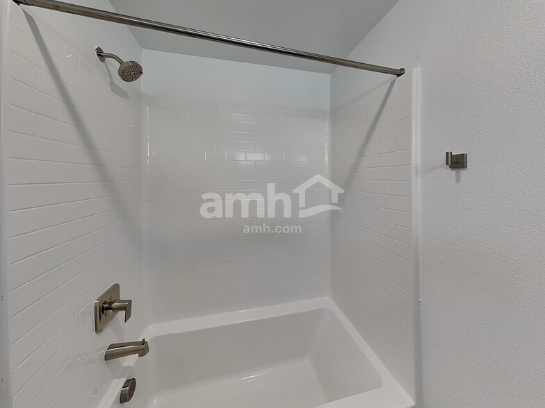 Building Photo - 9146 Taft Point Ct