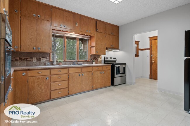 Building Photo - 4 Bedroom Home **50% off February's Rent with a February 2026 Move In**