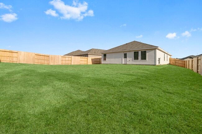 Building Photo - 16031 Tallis Dr