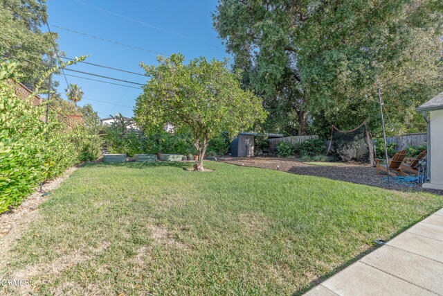 Building Photo - 5200 Dahlia Dr