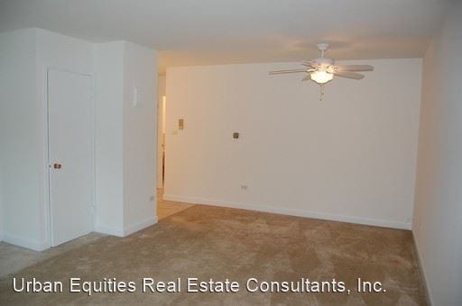 Building Photo - 160 E Lake St