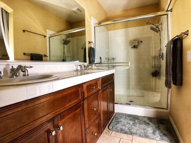Primary Bathroom - 15213 Linden Way