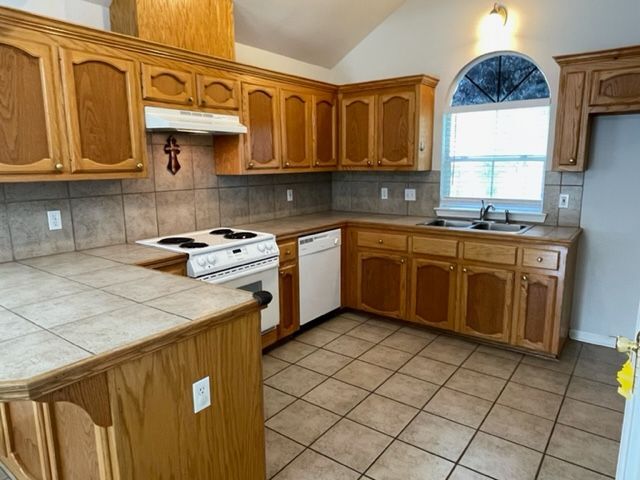 Building Photo - 7646 Quorum Dr