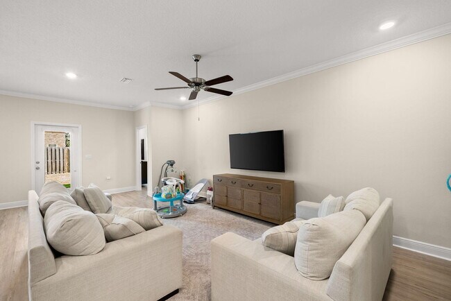 Building Photo - 93 Eagles Nest Dr
