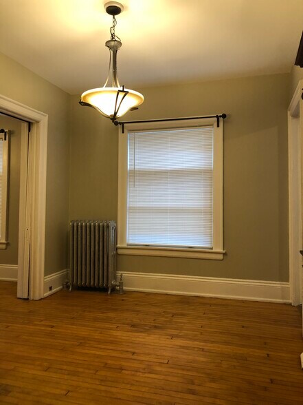 Building Photo - 2539 S Graham St