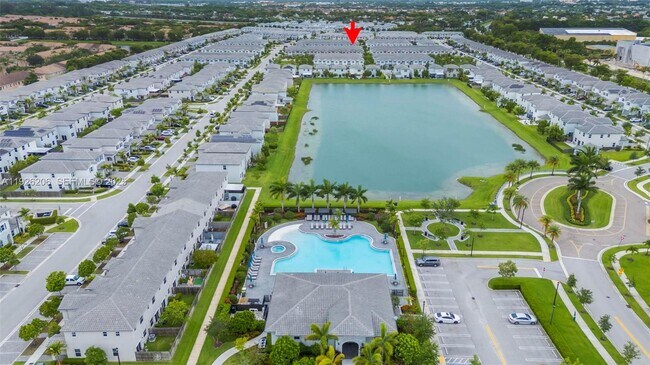 Building Photo - 2652 SE 13th St