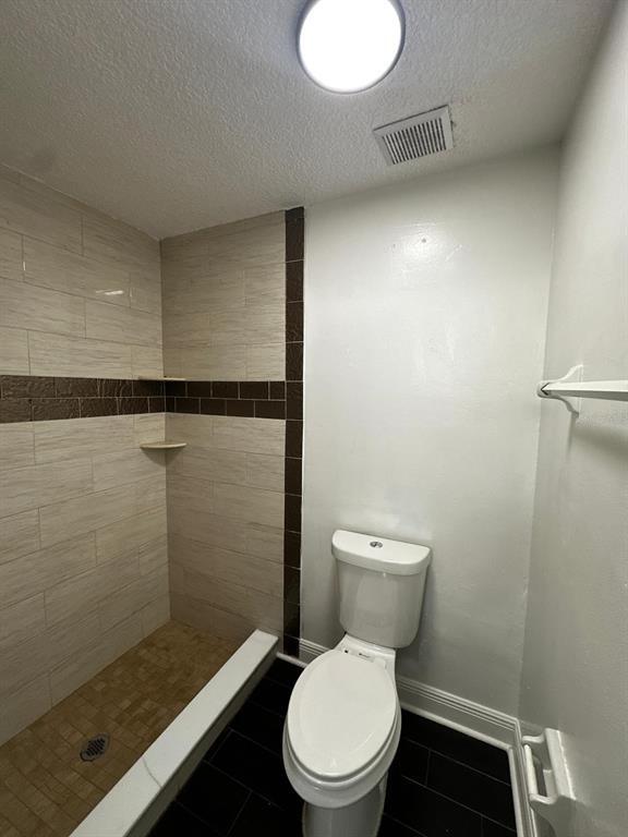 Building Photo - 1520 Country Ridge Dr