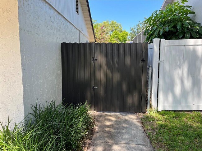 Building Photo - 5123 Brookside Ln