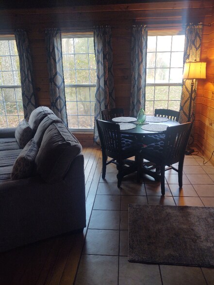 Building Photo - 2306 Sugarloaf Rd