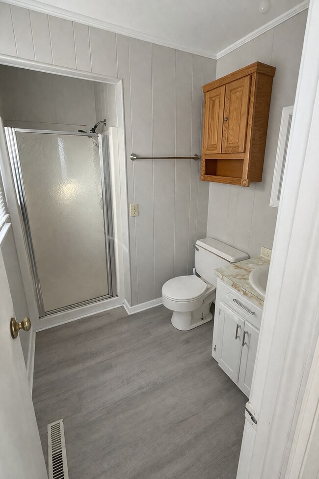 Building Photo - 152 Leonard Dr