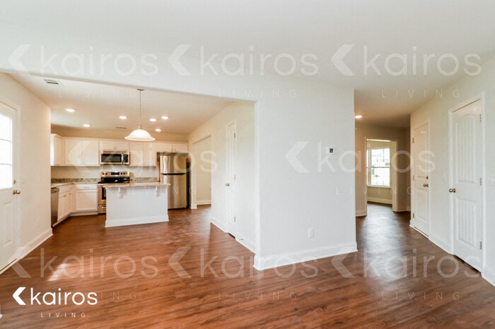 Building Photo - 107 Scots Pne Ct