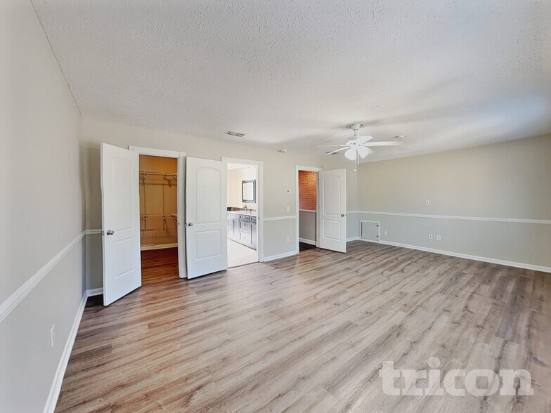 Building Photo - 123 Whitaker Rd