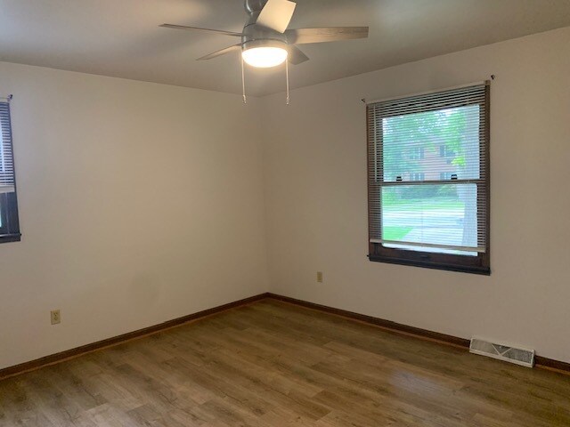Building Photo - 1399 Sleepy Hollow Rd