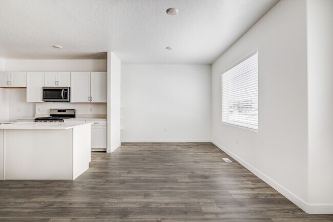 Building Photo - 413 S 1110 W