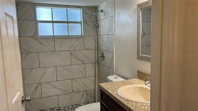 Building Photo - 5015 Laguna Bay Cir