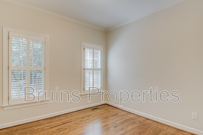 Building Photo - 8 Indigo Cove