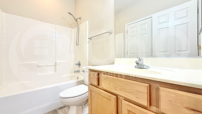 Building Photo - 3237 E Maldonado Dr