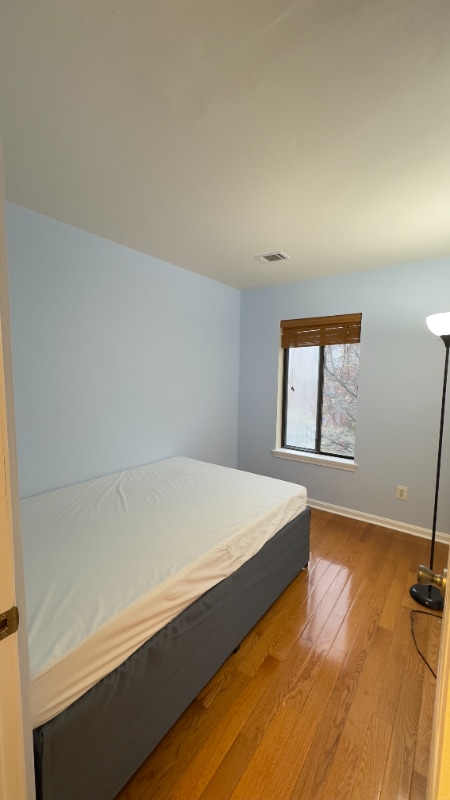 Building Photo - 2815 Lee Oaks Ct