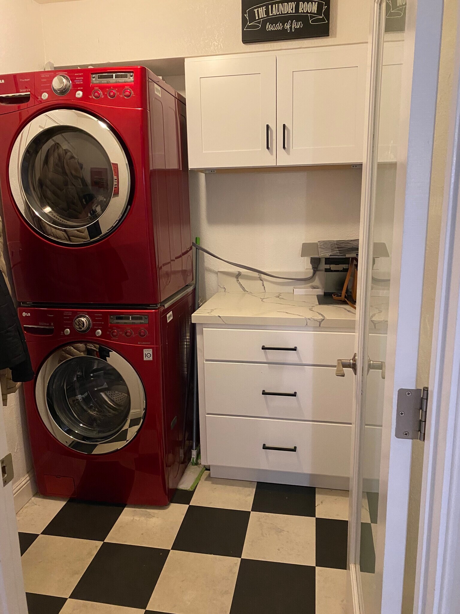 Building Photo - 52 Rainbow Cir