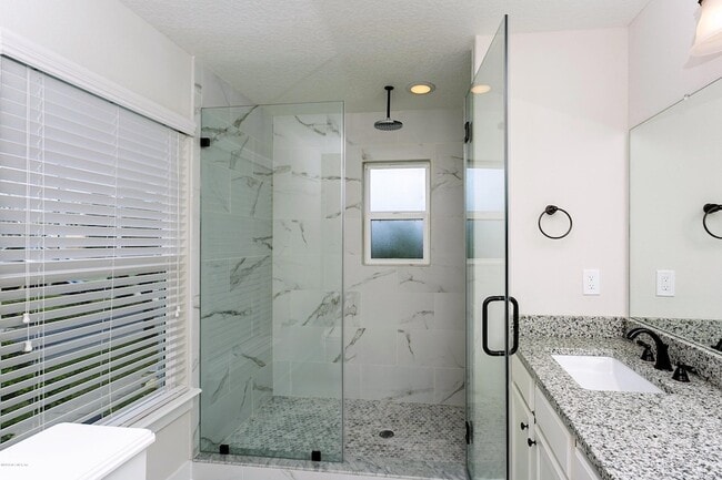 Building Photo - 2580 Post St