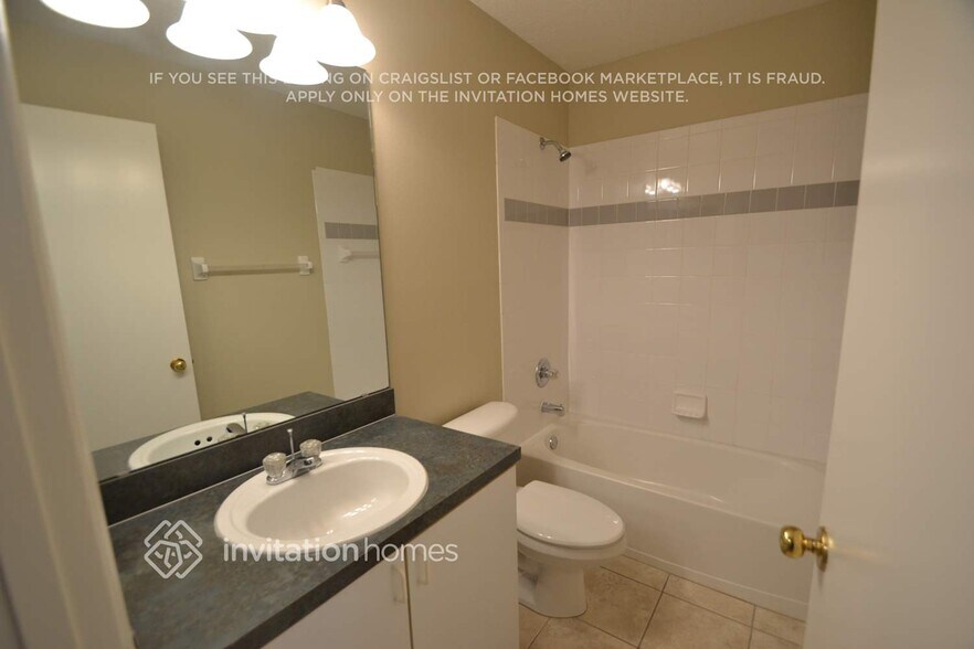 Building Photo - 2159 Heathwood Cir