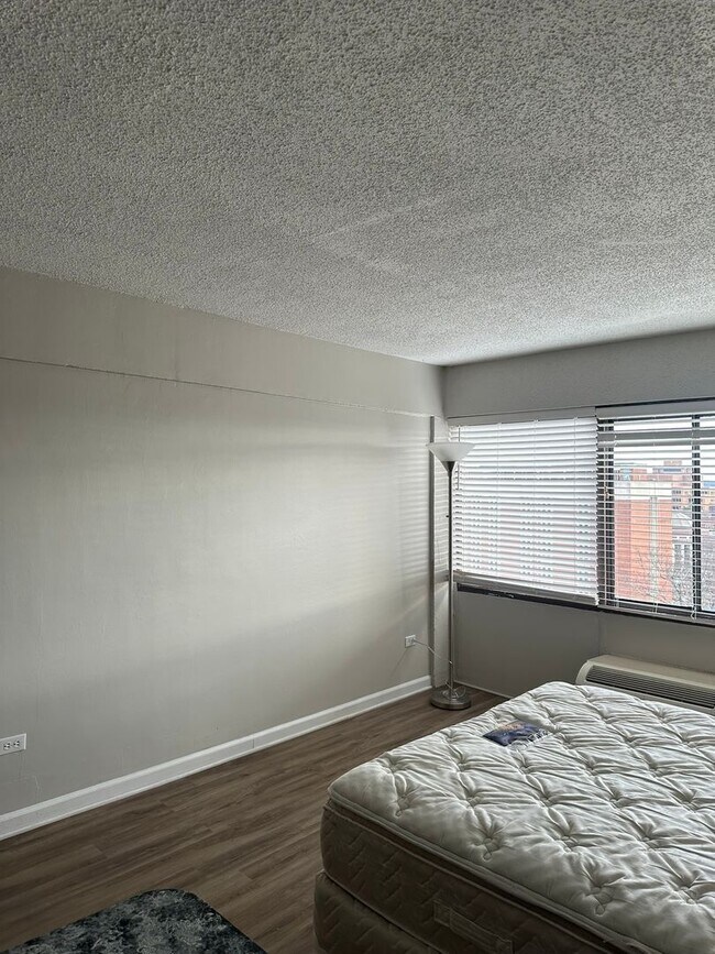 Building Photo - University Towers Unit 601: Studio Apartment ready for AUGUST 2026 move in! $1200 per Month
