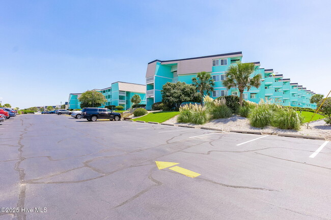 Building Photo - 301 Commerce Way