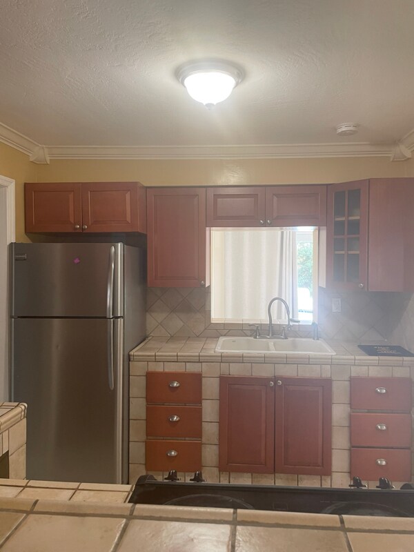 Building Photo - 6331 Farragut St