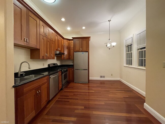 Primary Photo - 2 br, 1 bath Condo - 2117 Ashby Avenue 211...