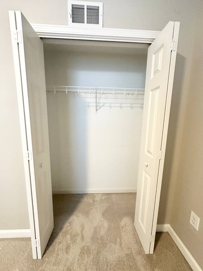 Building Photo - 1 Exchange St