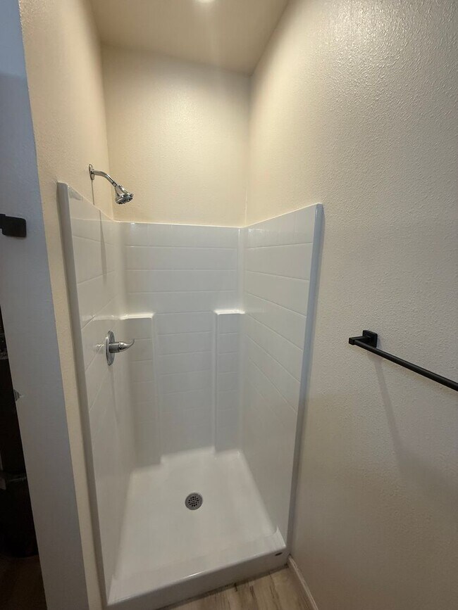 Building Photo - Stoltzfus-PM-026-0265