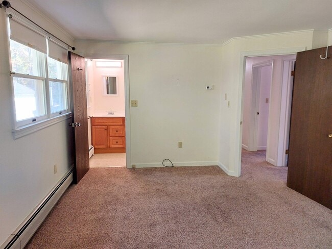 Building Photo - 6 Woodland Ct