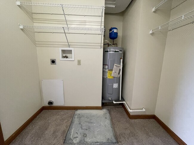 Building Photo - Building C