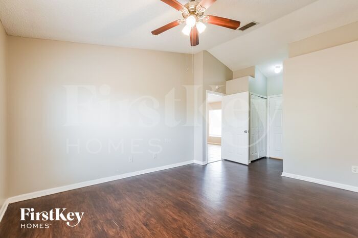 Building Photo - 7564 Groveoak Dr