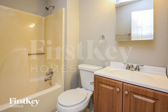 Building Photo - 4642 Shay Terrace