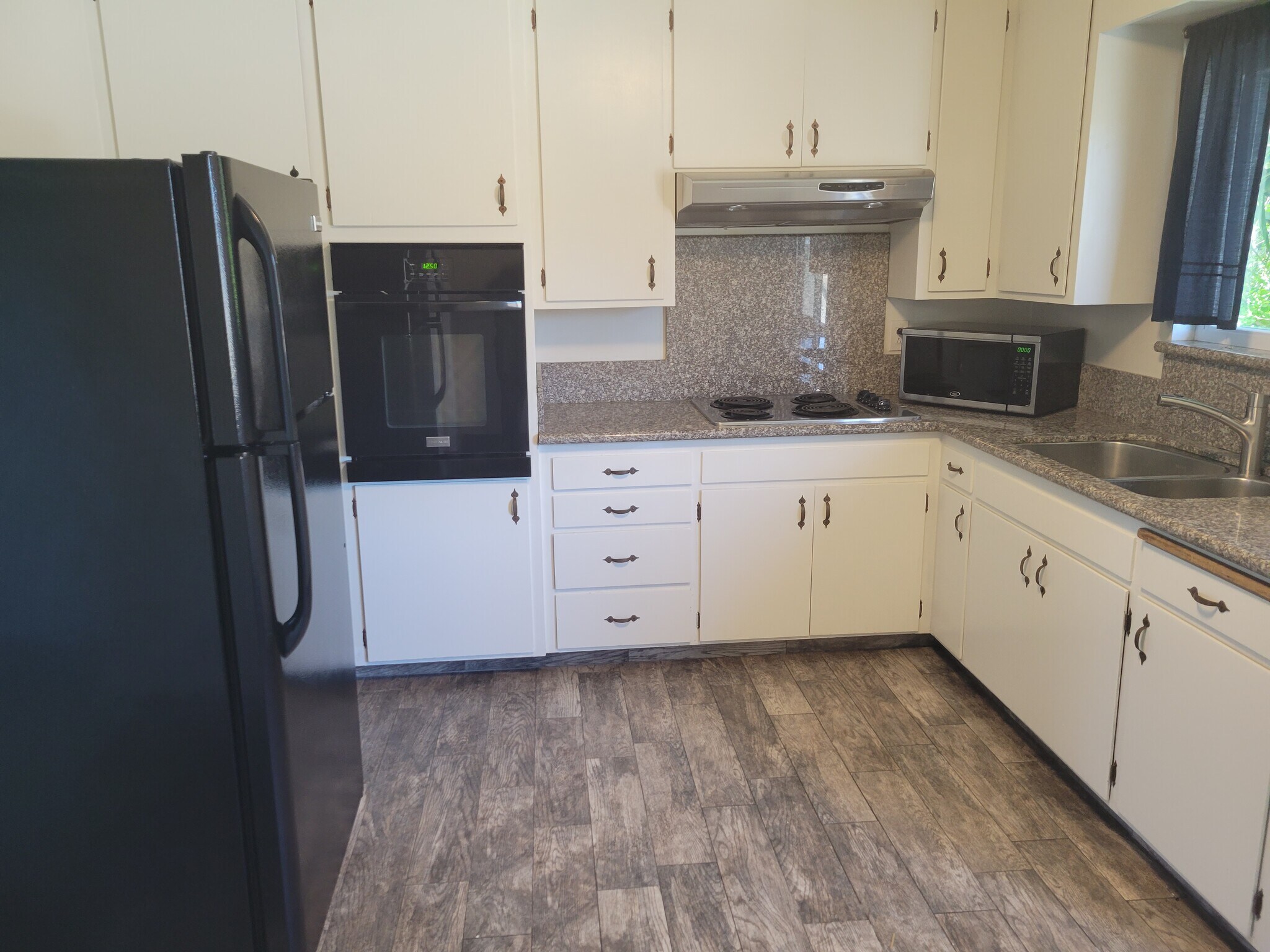 Building Photo - 783 Humboldt St